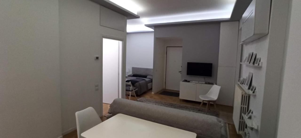 Luxury House Lupetta 3 Apartamento Milão